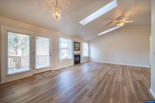 5405 NE Port Ln, Lincoln City, OR 97367