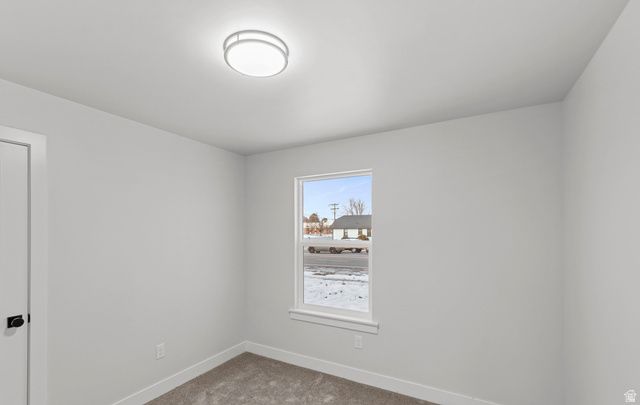 5947 W 4600 S, Hooper, UT 84315