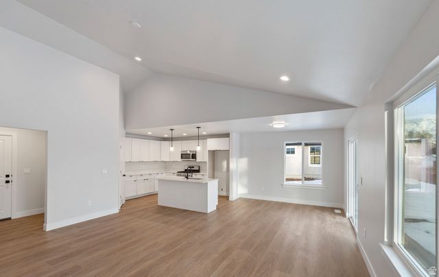 5947 W 4600 S, Hooper, UT 84315