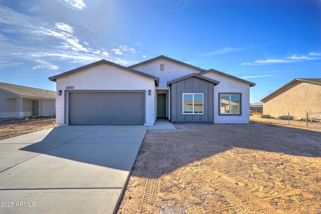 12503 W CABRILLO Drive, Arizona City, AZ 85123