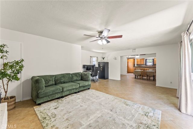 11724 Hollyview, La Mirada, CA 90638