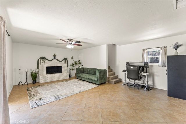 11724 Hollyview, La Mirada, CA 90638