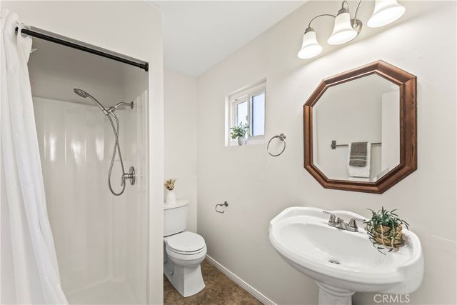 11724 Hollyview, La Mirada, CA 90638