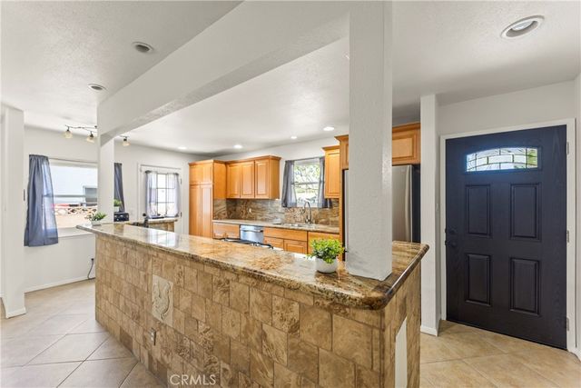 11724 Hollyview, La Mirada, CA 90638