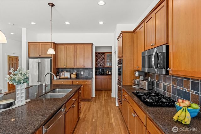 6806 95th Street Ct NW, Gig Harbor, WA 98332