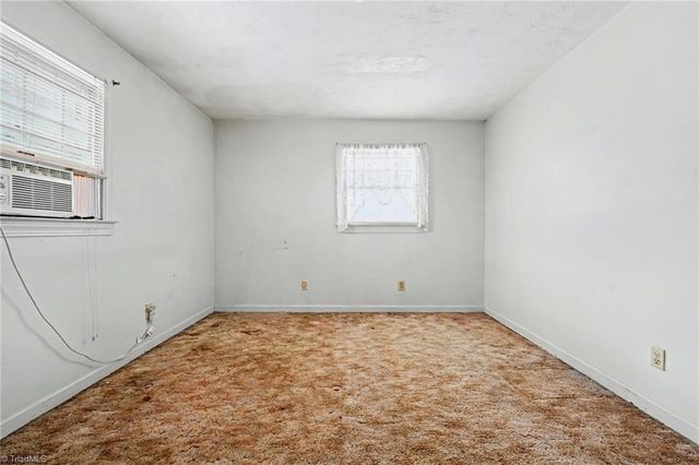 3369 Frye Bridge Road, Clemmons, NC 27012