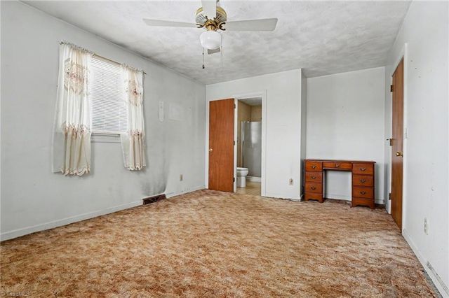 3369 Frye Bridge Road, Clemmons, NC 27012