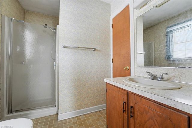 3369 Frye Bridge Road, Clemmons, NC 27012