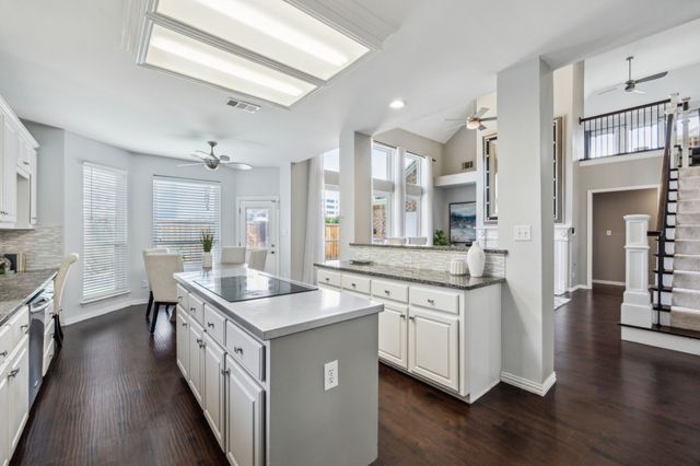 2716 Meadow Hills Lane, Plano, TX 75093