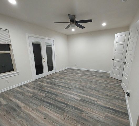 814 Chestnut Street, Bonham, TX 75418