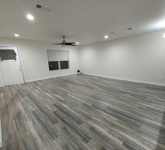 814 Chestnut Street, Bonham, TX 75418