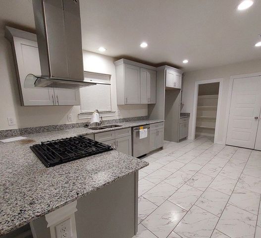 814 Chestnut Street, Bonham, TX 75418