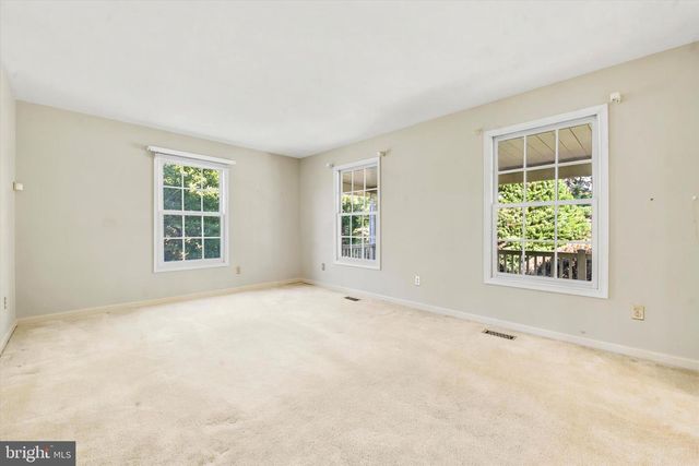 100 NOBLE DR, Downingtown, PA 19335