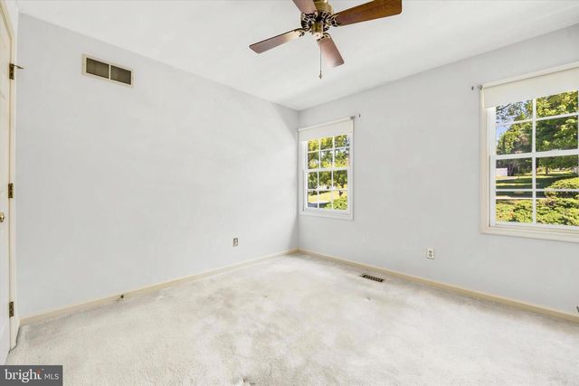 100 NOBLE DR, Downingtown, PA 19335