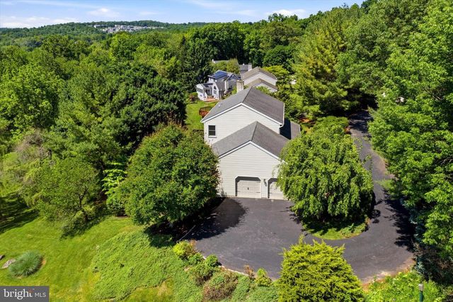 100 NOBLE DR, Downingtown, PA 19335