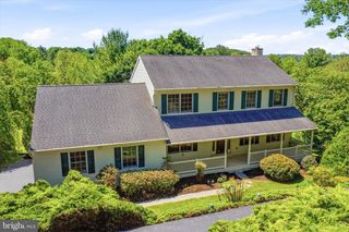 100 NOBLE DR, Downingtown, PA 19335