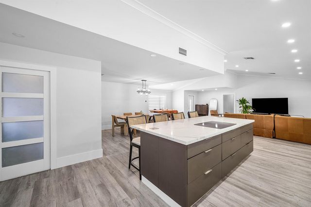 18235 104th Terrace S, Boca Raton, FL 33498