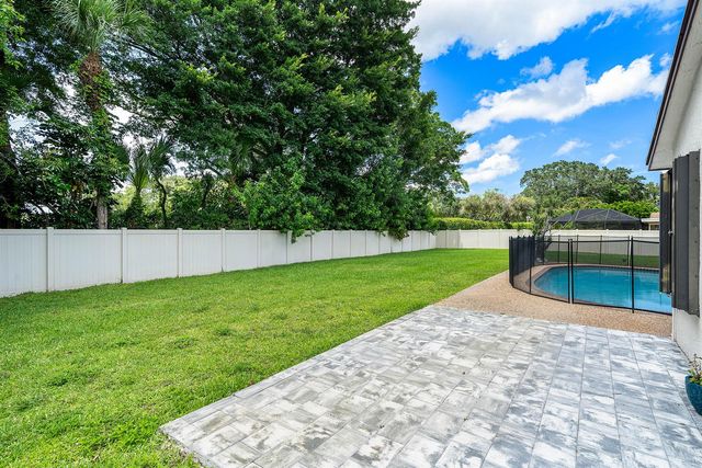 18235 104th Terrace S, Boca Raton, FL 33498