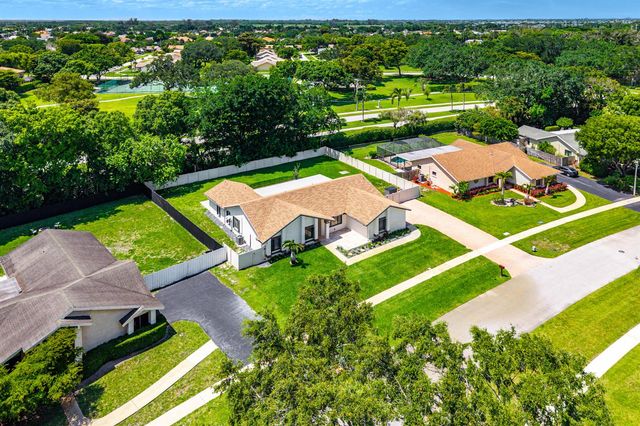 18235 104th Terrace S, Boca Raton, FL 33498
