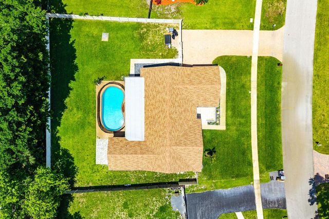 18235 104th Terrace S, Boca Raton, FL 33498