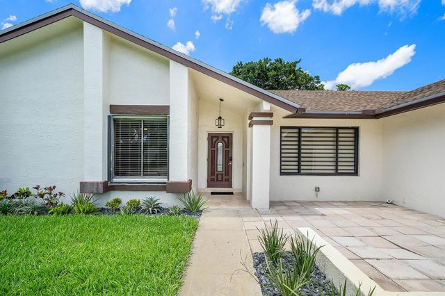 18235 104th Terrace S, Boca Raton, FL 33498
