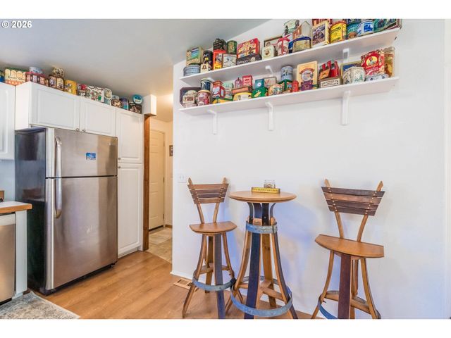 1232 Se 2ND Ct, Lincoln City, OR 97367