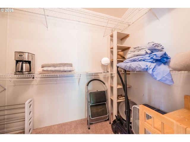 1232 Se 2ND Ct, Lincoln City, OR 97367