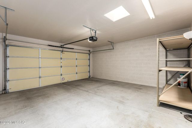 8119 N Peppersauce Drive, Tucson, AZ 85704