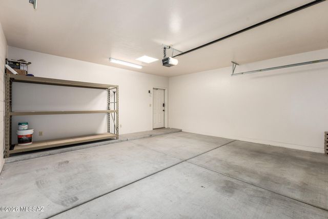 8119 N Peppersauce Drive, Tucson, AZ 85704