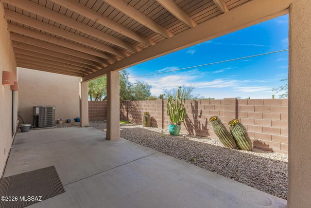 8119 N Peppersauce Drive, Tucson, AZ 85704