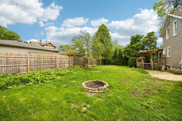 316 E Division Street, Lockport, IL 60441