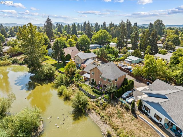 2264 BLUE HERON Ln, Eugene, OR 97402