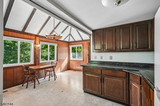 107 Glenside Trl, Byram Twp., NJ 07871