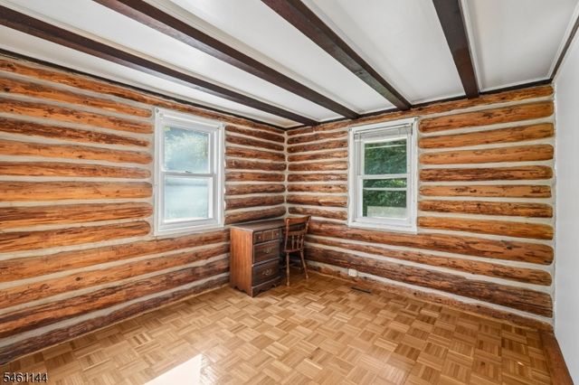 107 Glenside Trl, Byram Twp., NJ 07871