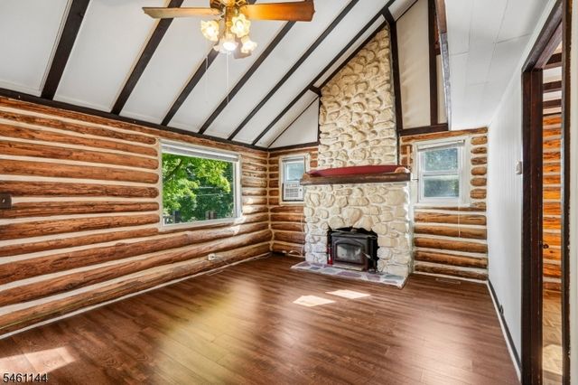 107 Glenside Trl, Byram Twp., NJ 07871