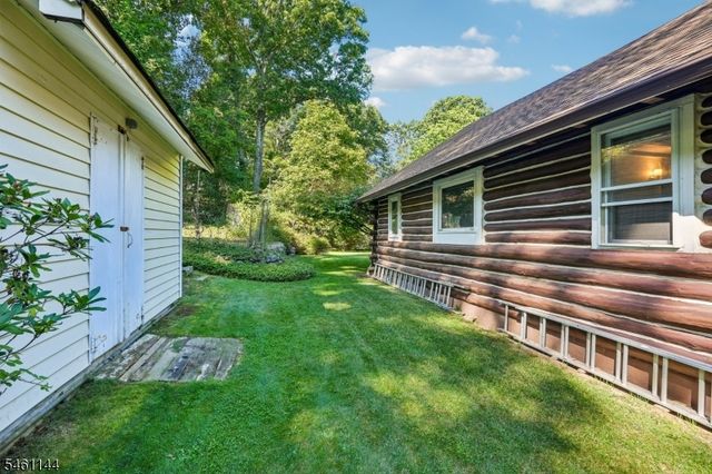 107 Glenside Trl, Byram Twp., NJ 07871
