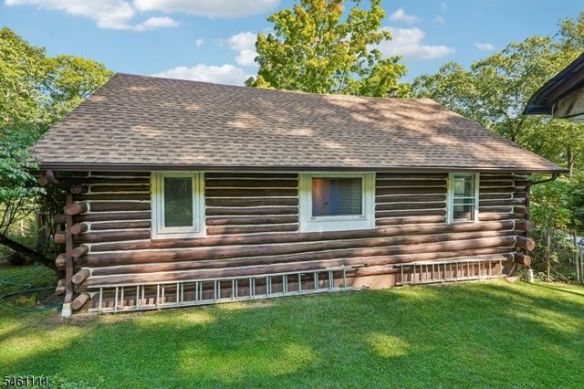 107 Glenside Trl, Byram Twp., NJ 07871