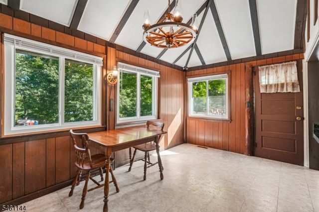 107 Glenside Trl, Byram Twp., NJ 07871
