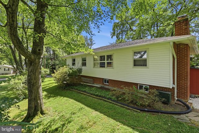9216 BRIAN DR, Vienna, VA 22180