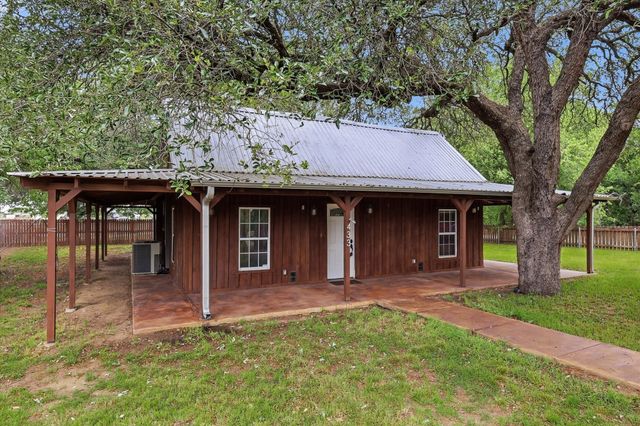433 Hobson Bend Road, Weatherford, TX 76088