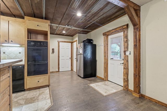 433 Hobson Bend Road, Weatherford, TX 76088