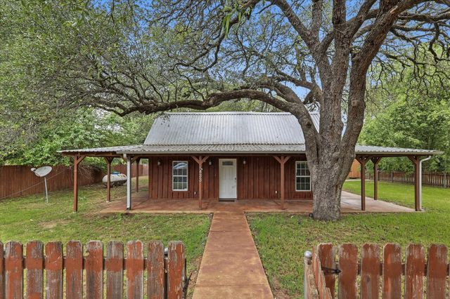 433 Hobson Bend Road, Weatherford, TX 76088
