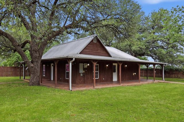 433 Hobson Bend Road, Weatherford, TX 76088