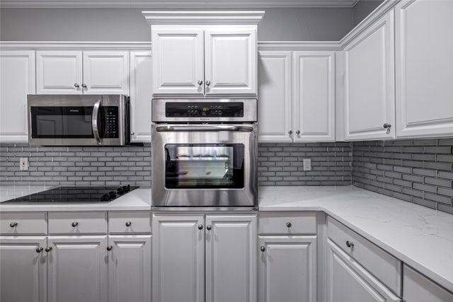6011 Barrington Court, Dallas, TX 75252