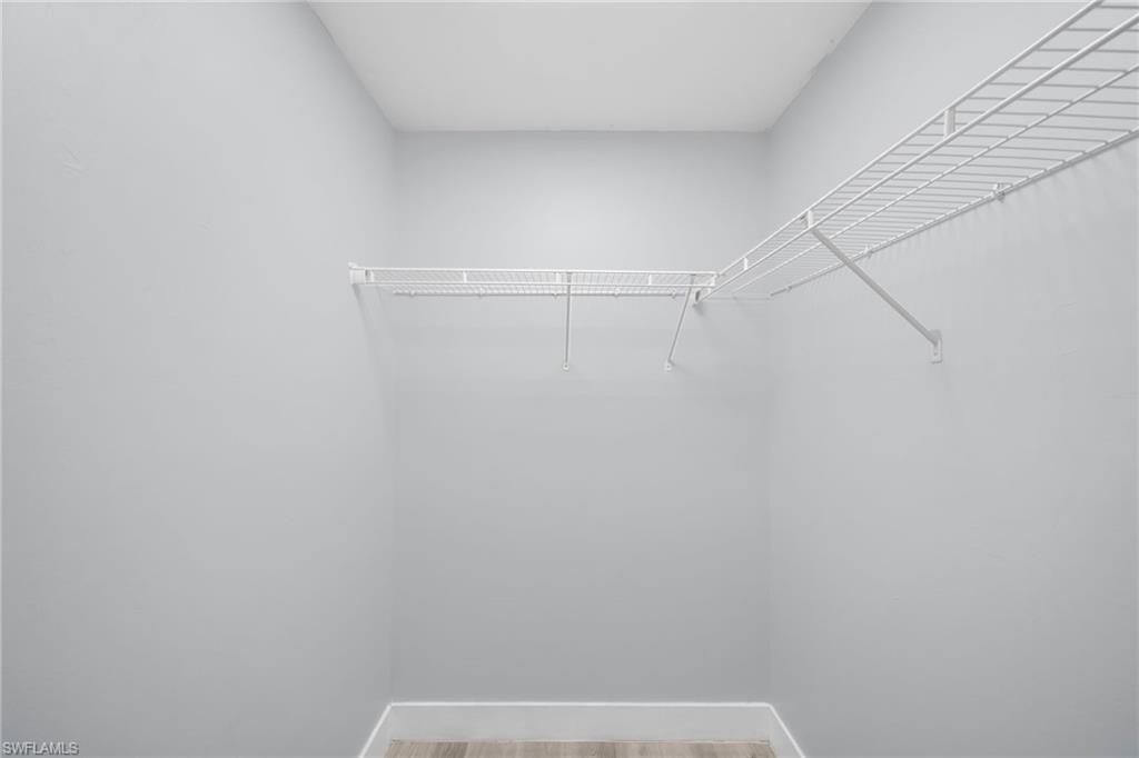 Image 22 of property listing at 613 SW 13th TER, Cape Coral, FL 33991