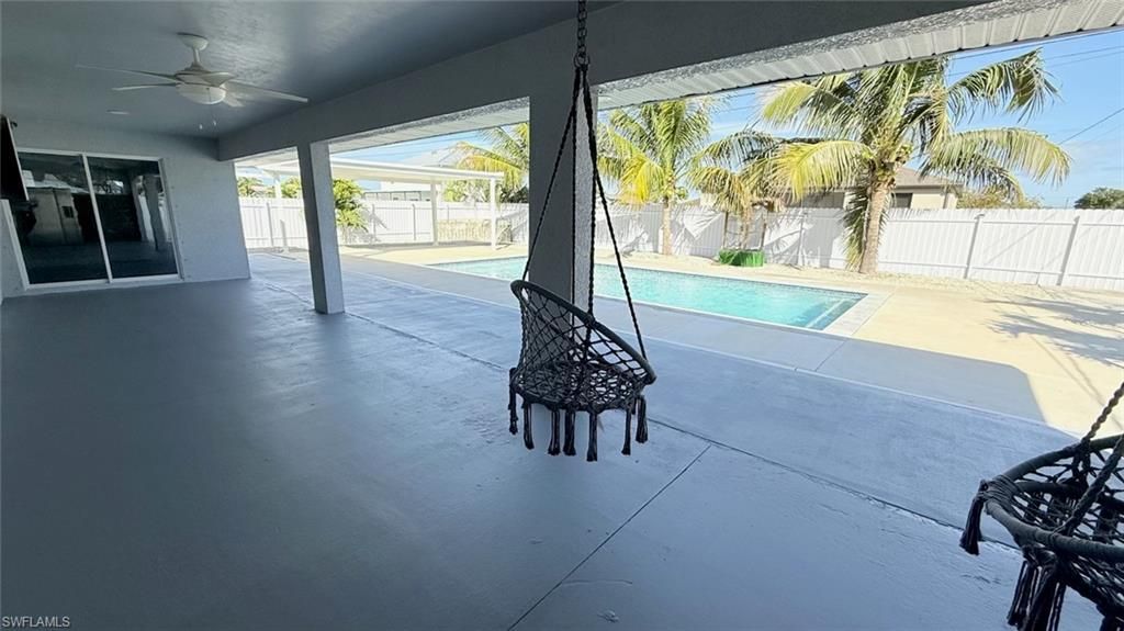 Image 32 of property listing at 613 SW 13th TER, Cape Coral, FL 33991