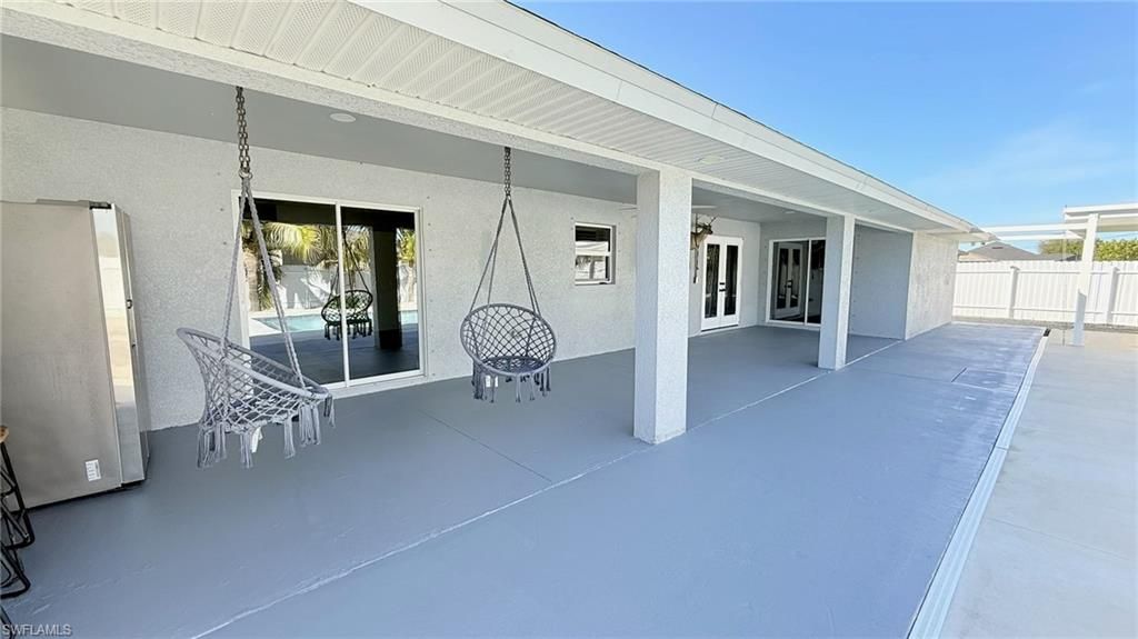 Image 34 of property listing at 613 SW 13th TER, Cape Coral, FL 33991