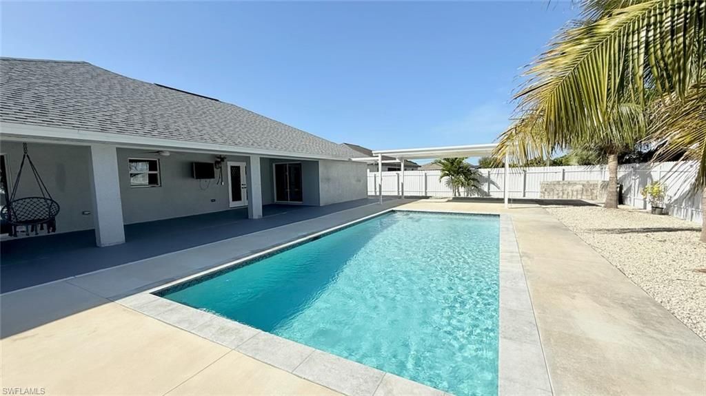 Image 39 of property listing at 613 SW 13th TER, Cape Coral, FL 33991