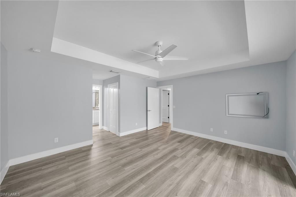 Image 8 of property listing at 613 SW 13th TER, Cape Coral, FL 33991