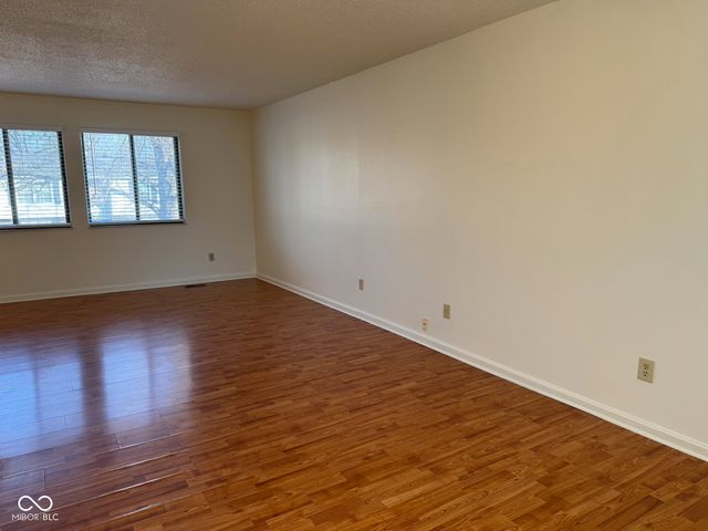 7607 Home Drive, Fishers, IN 46038